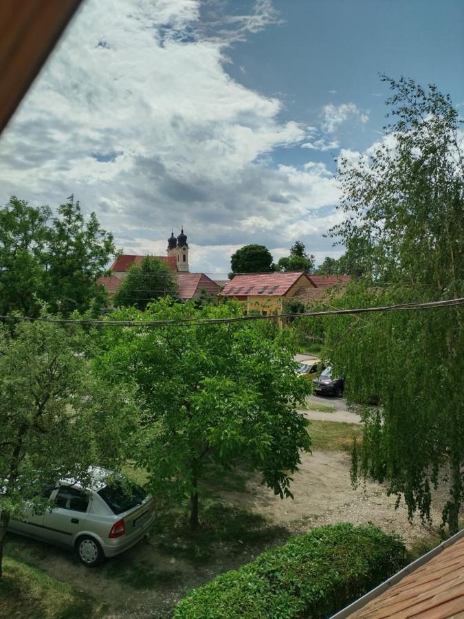Eva Vendeghaz Villa Tata Dış mekan fotoğraf
